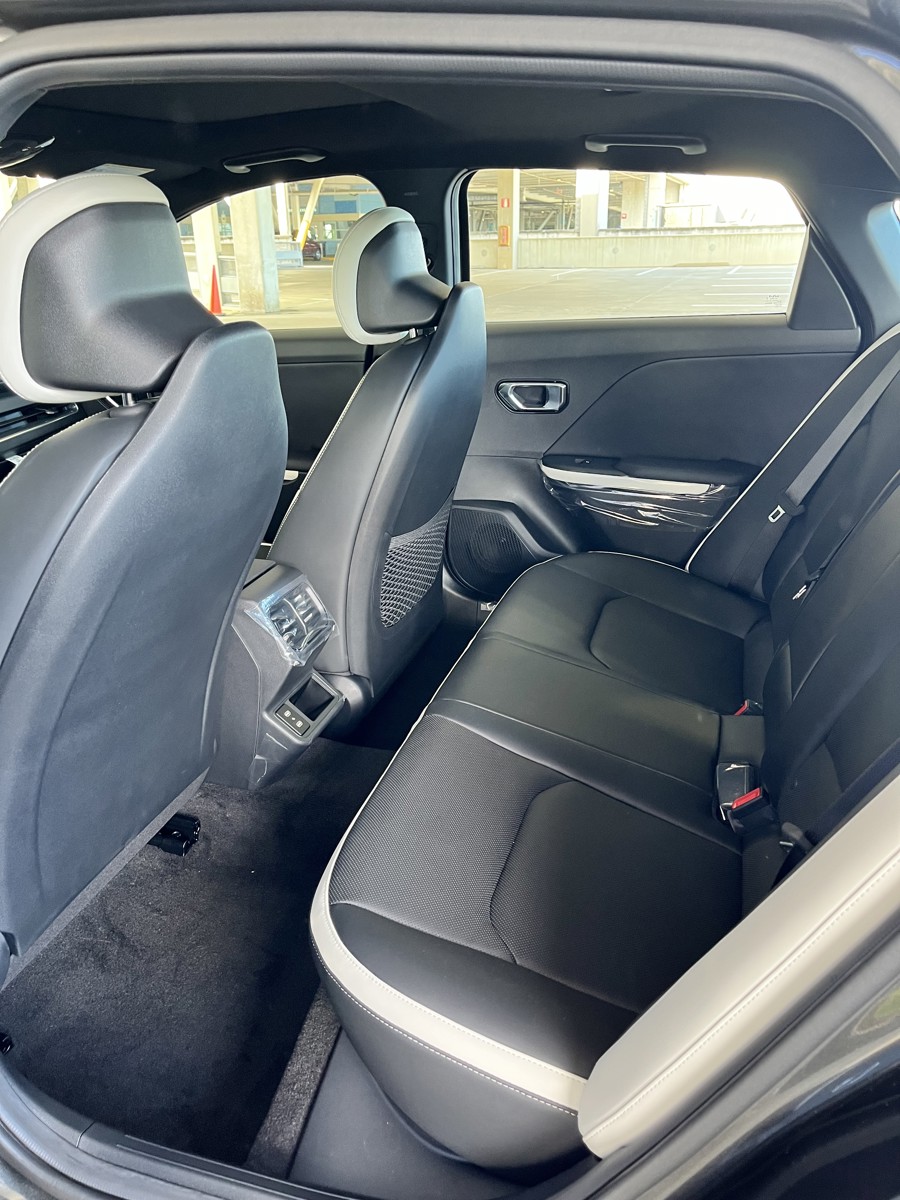 2025 Kia K4 GT-Line Turbo photo 10