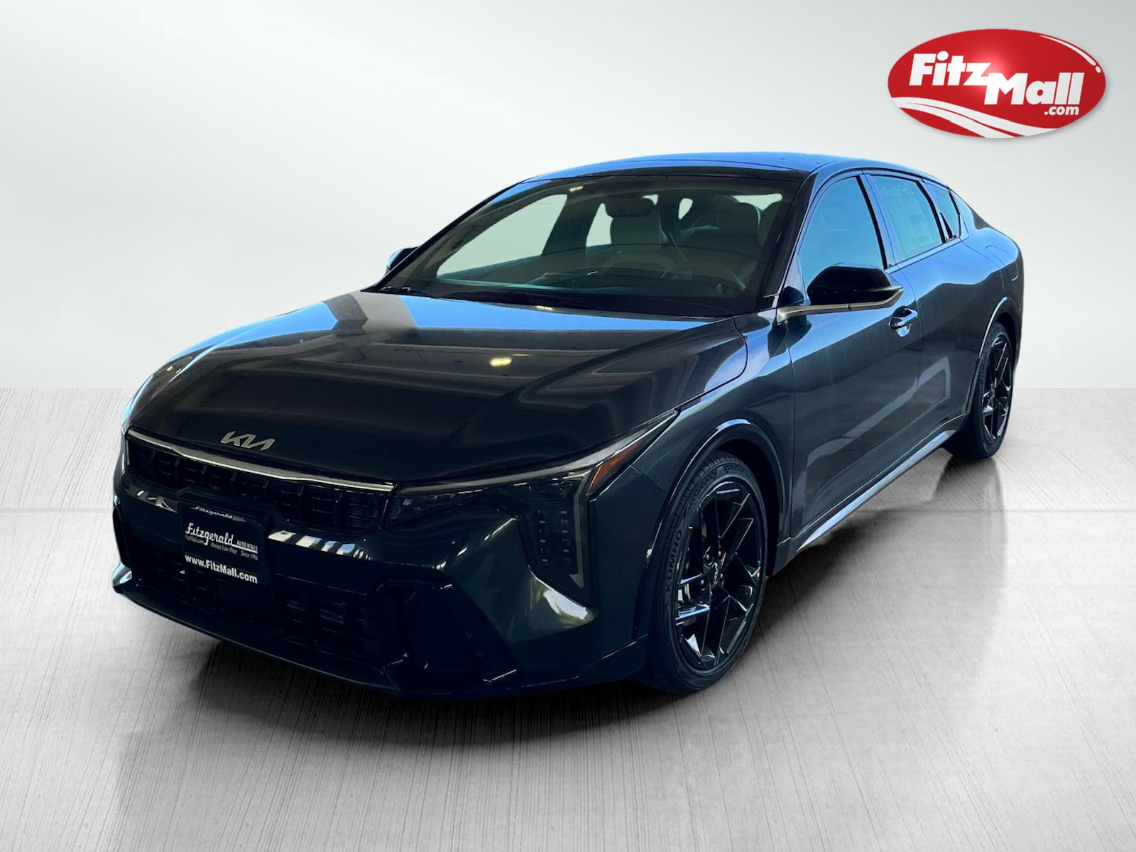 2025 Kia K4 GT-Line Turbo photo 2