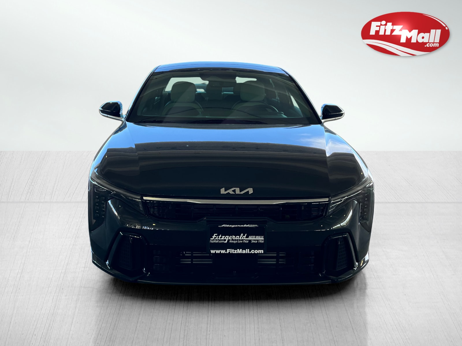 2025 Kia K4 GT-Line Turbo photo 3