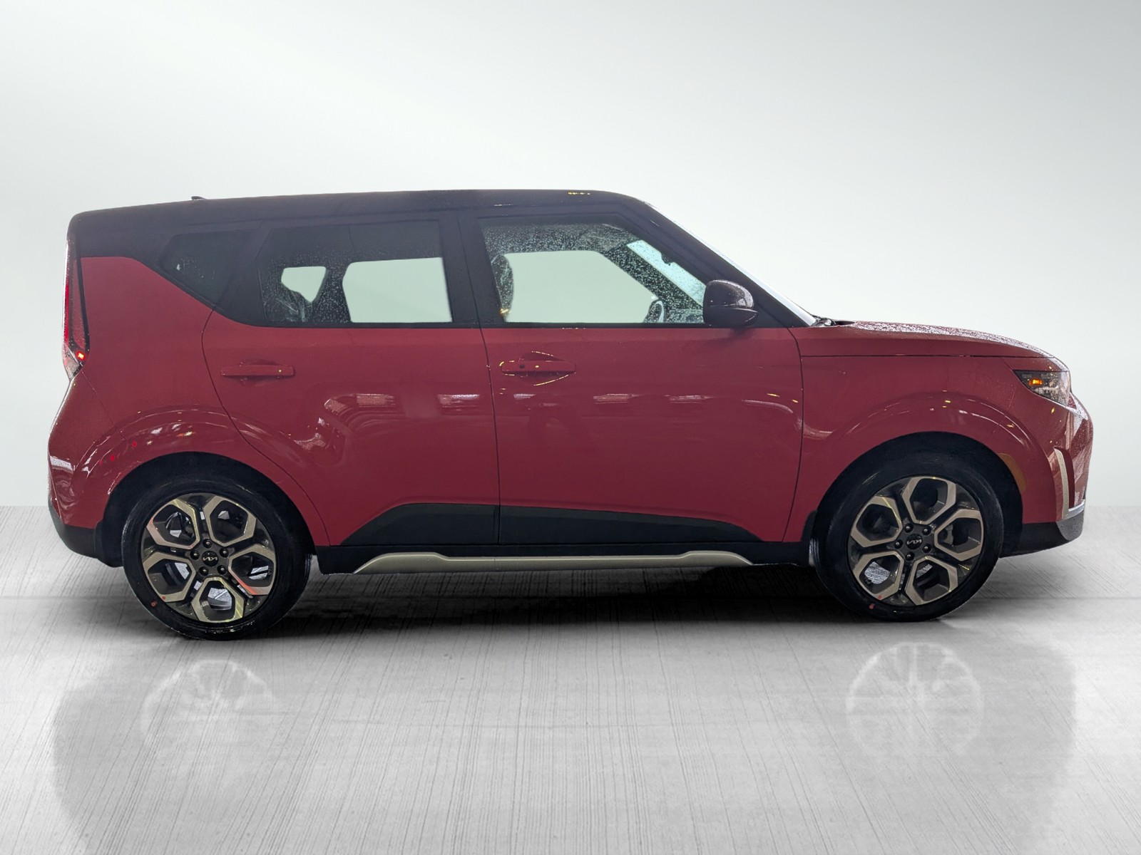 2025 Kia Soul EX photo 3
