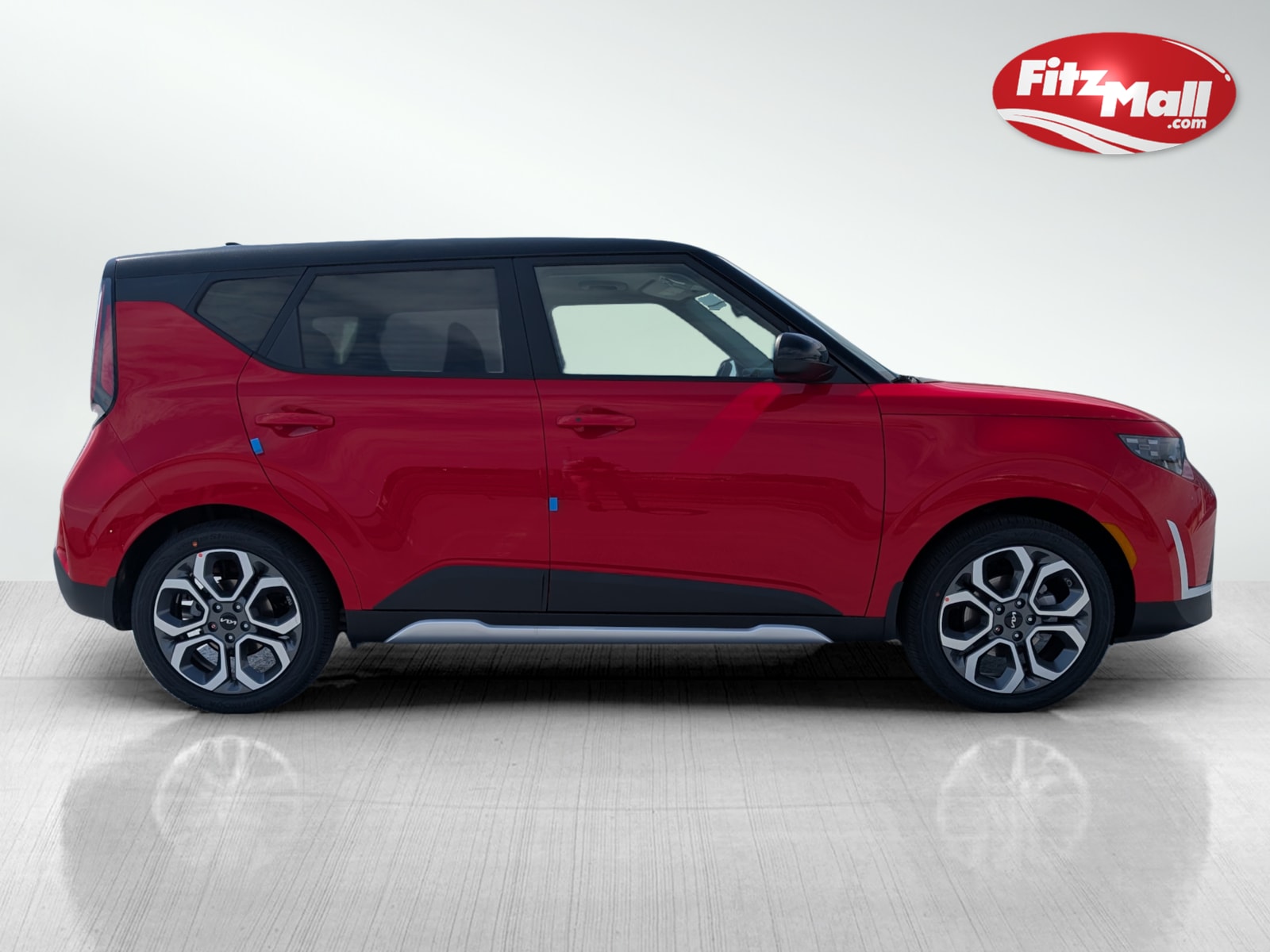 2025 Kia Soul EX photo 3