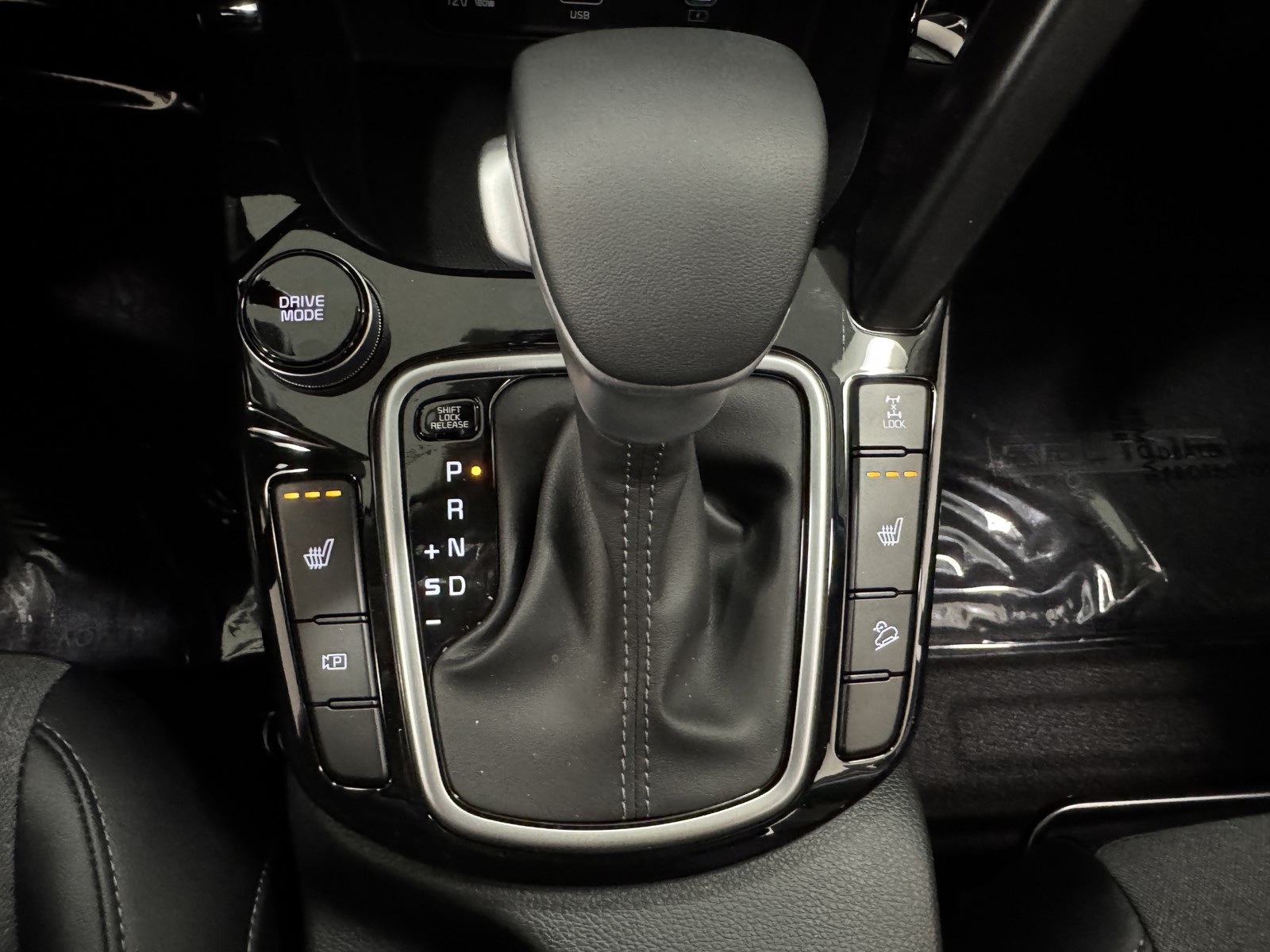 2024 Kia Seltos photo 18