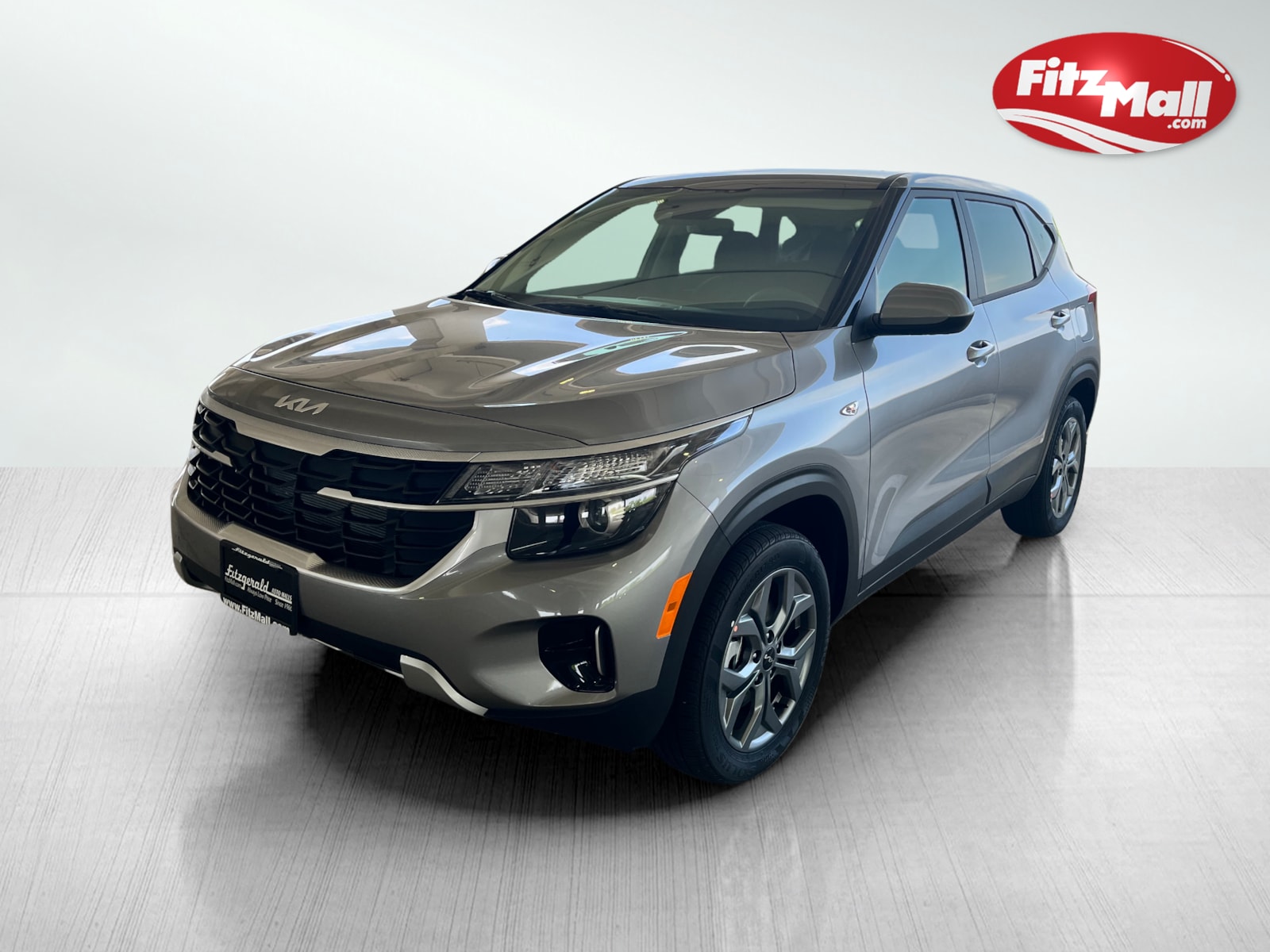 2025 Kia Seltos LX photo 2