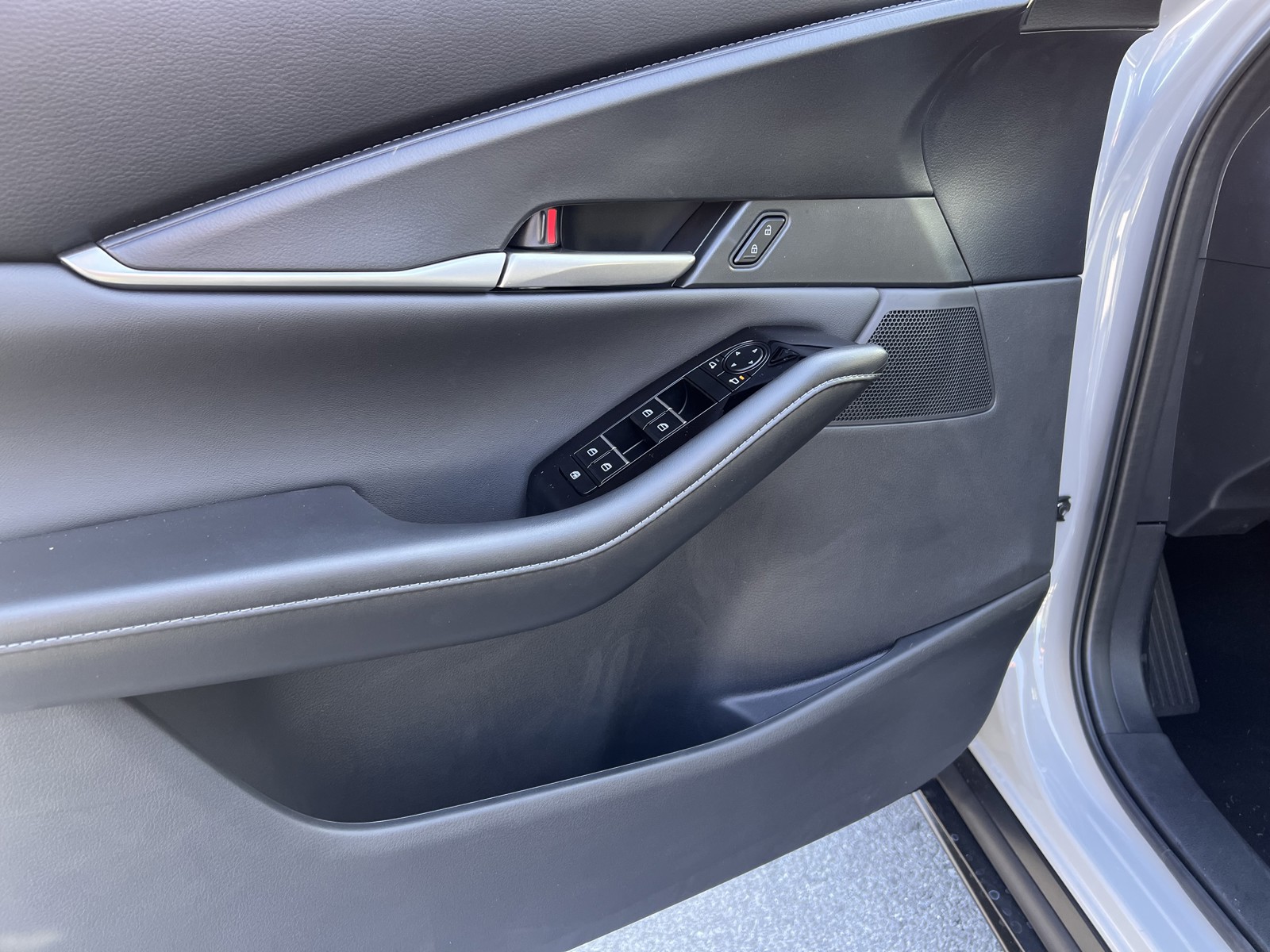 2025 Mazda CX-30 2.5 Select Sport photo 13