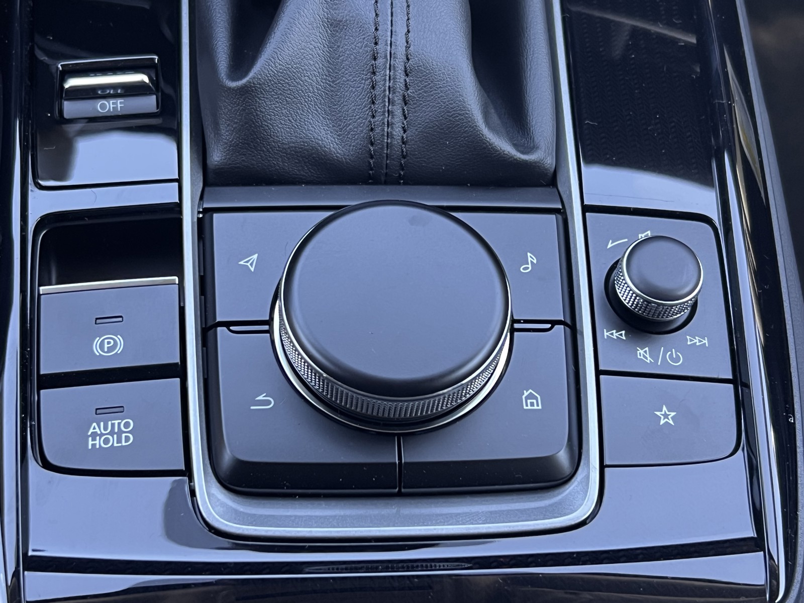 2025 Mazda CX-30 2.5 Select Sport photo 18
