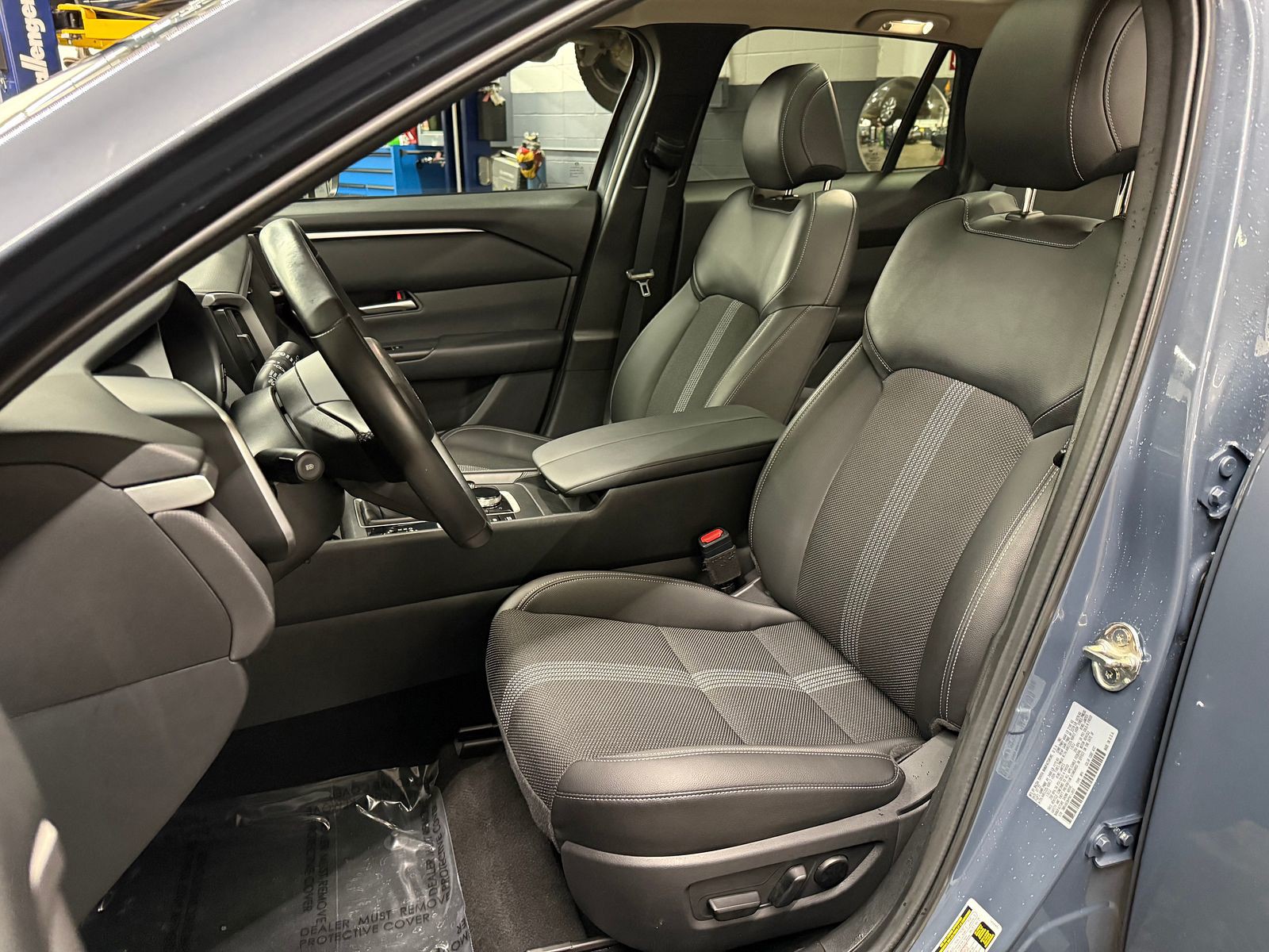2023 Mazda CX-50 2.5 Preferred Plus photo 9