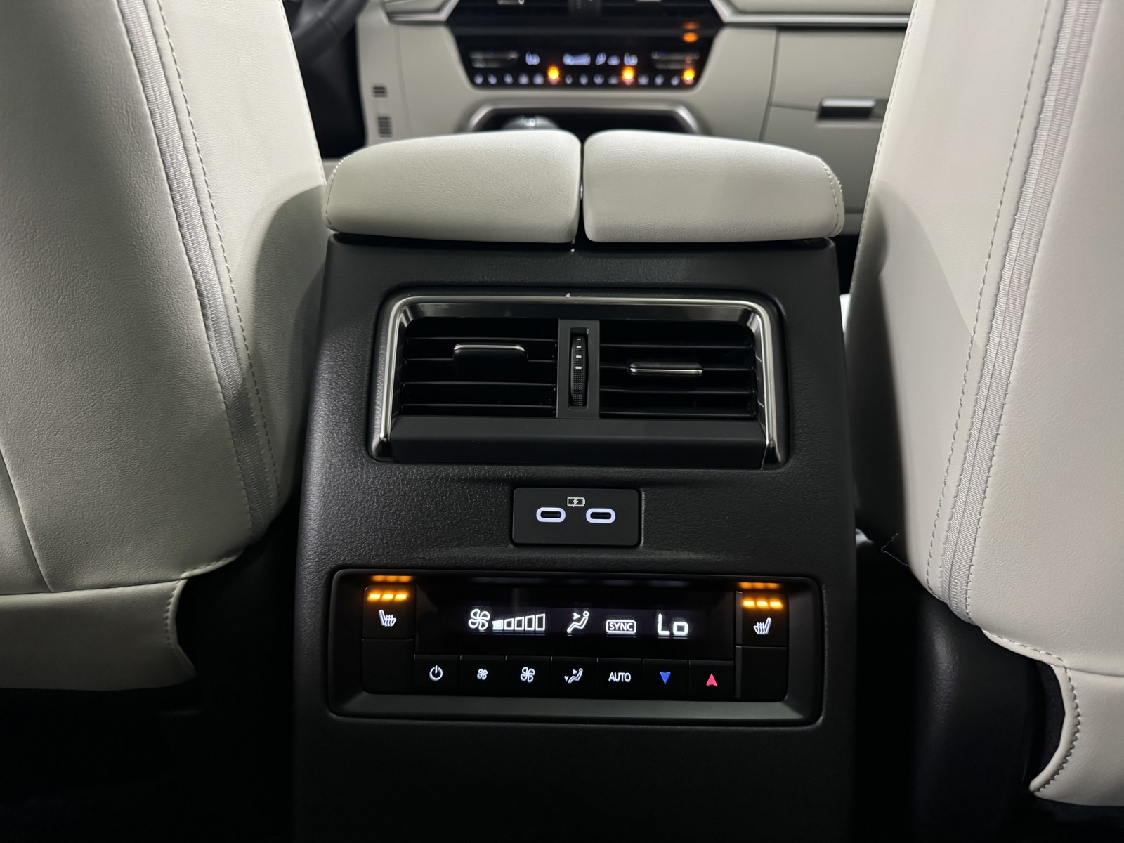 2025 Mazda CX-90 Premium Plus photo 14
