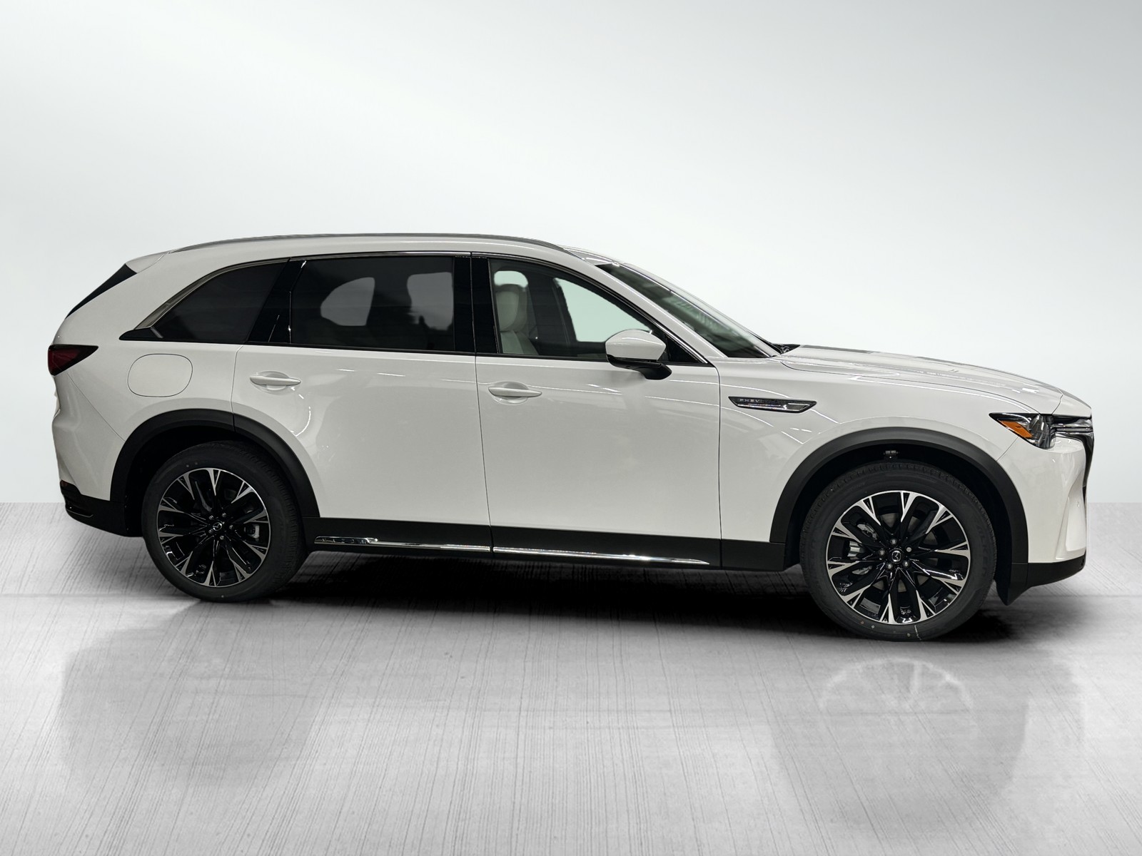 2025 Mazda CX-90 Premium Plus photo 4