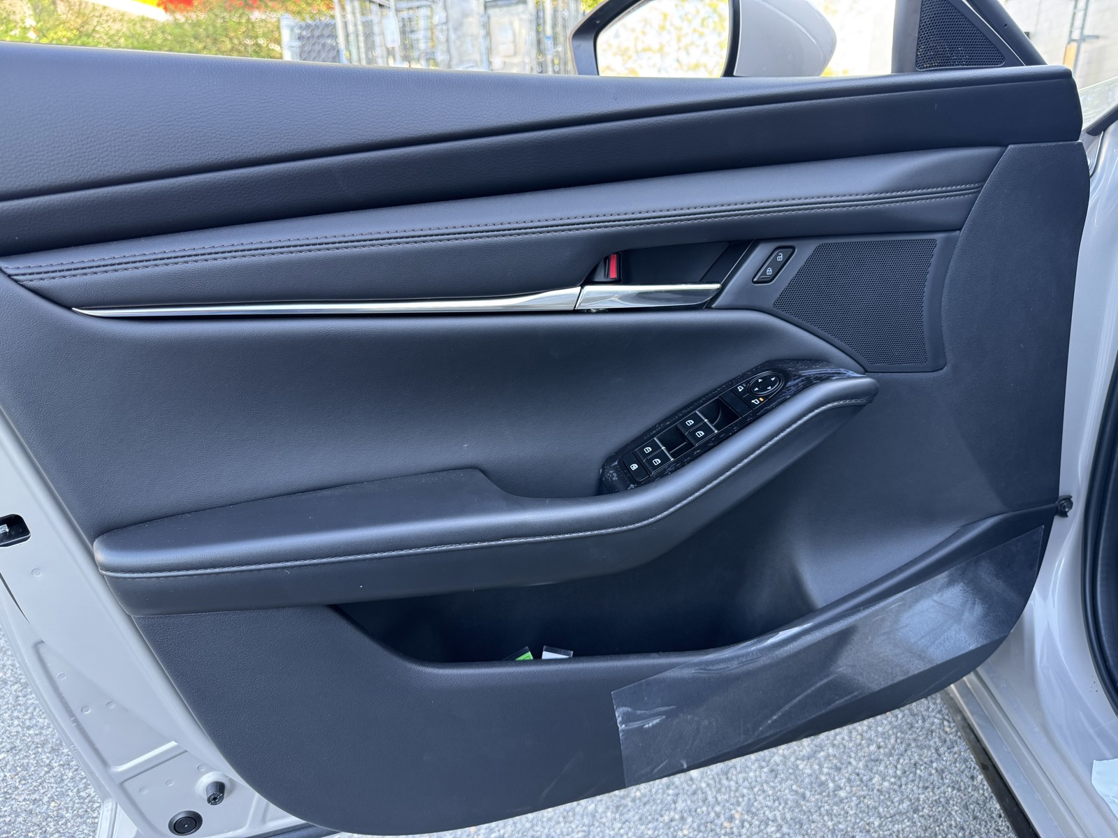 2025 Mazda Mazda3 Sedan 2.5 s Preferred photo 13