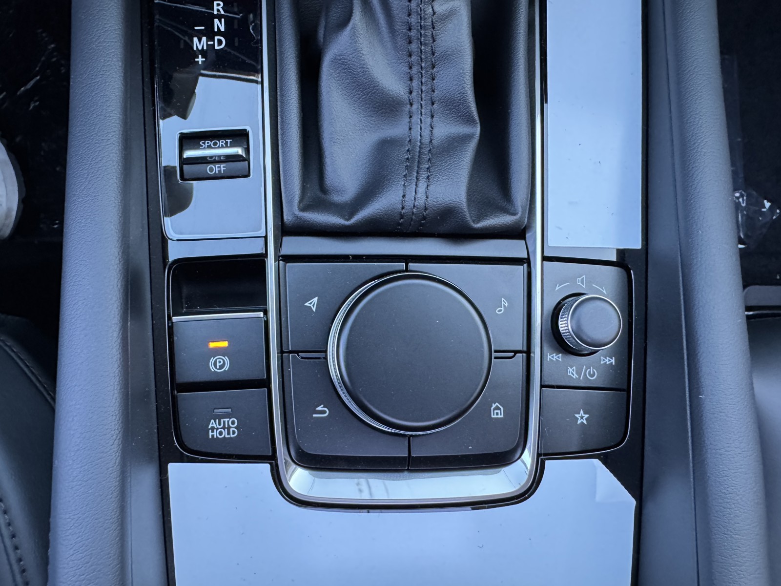 2025 Mazda Mazda3 Sedan 2.5 s Preferred photo 21