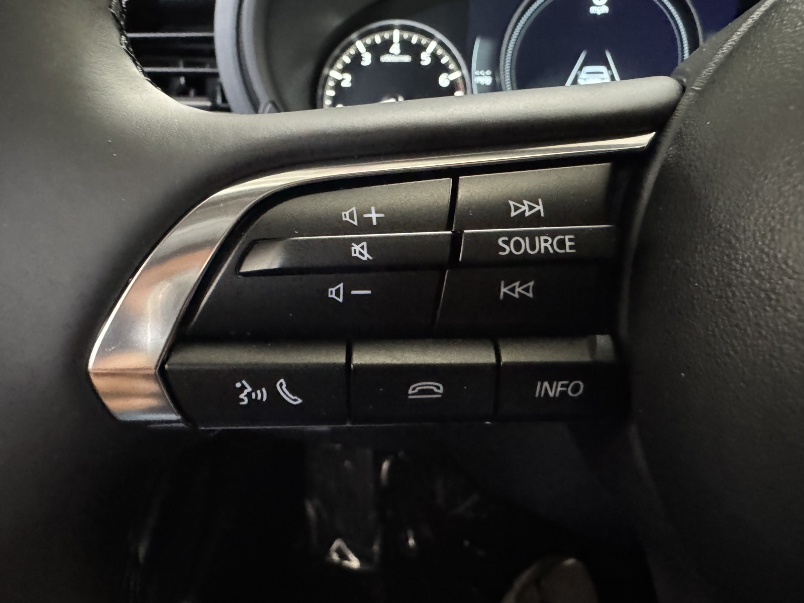 2025 Mazda Mazda3 Sedan 2.5 Select Sport photo 16