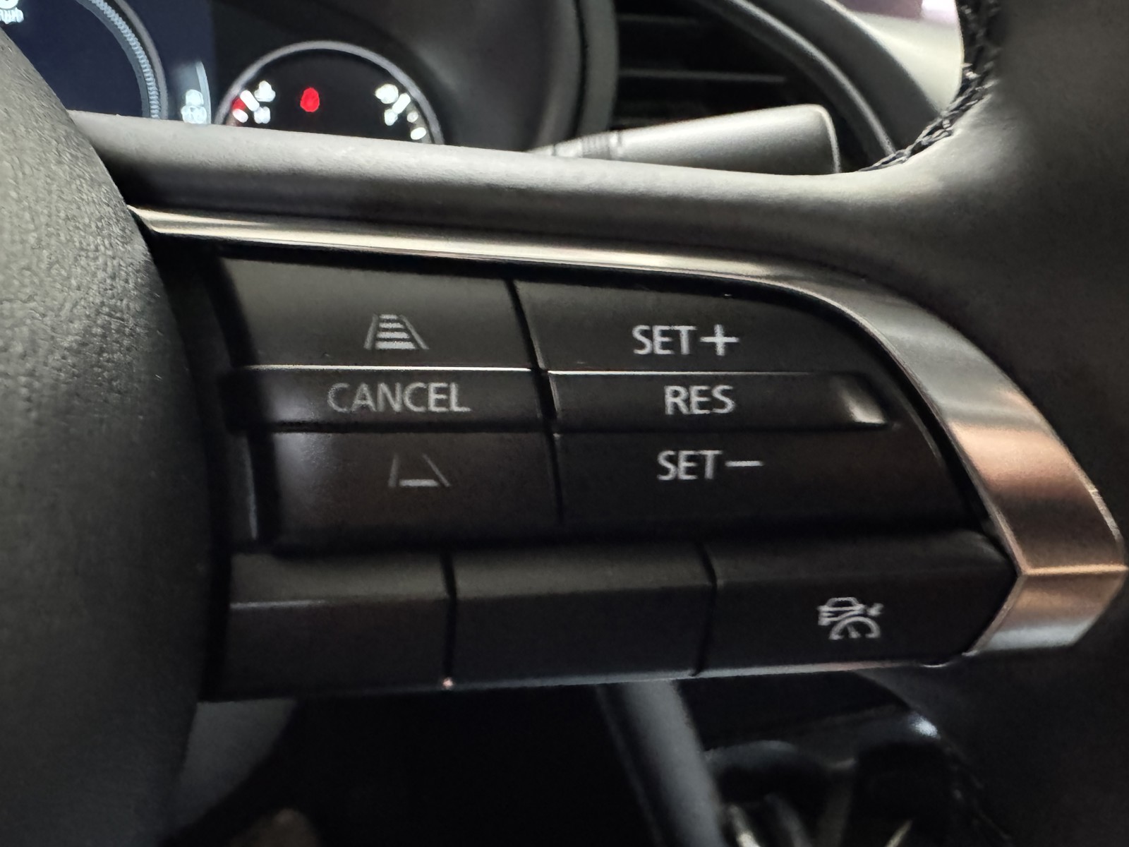 2025 Mazda Mazda3 Sedan 2.5 Select Sport photo 17