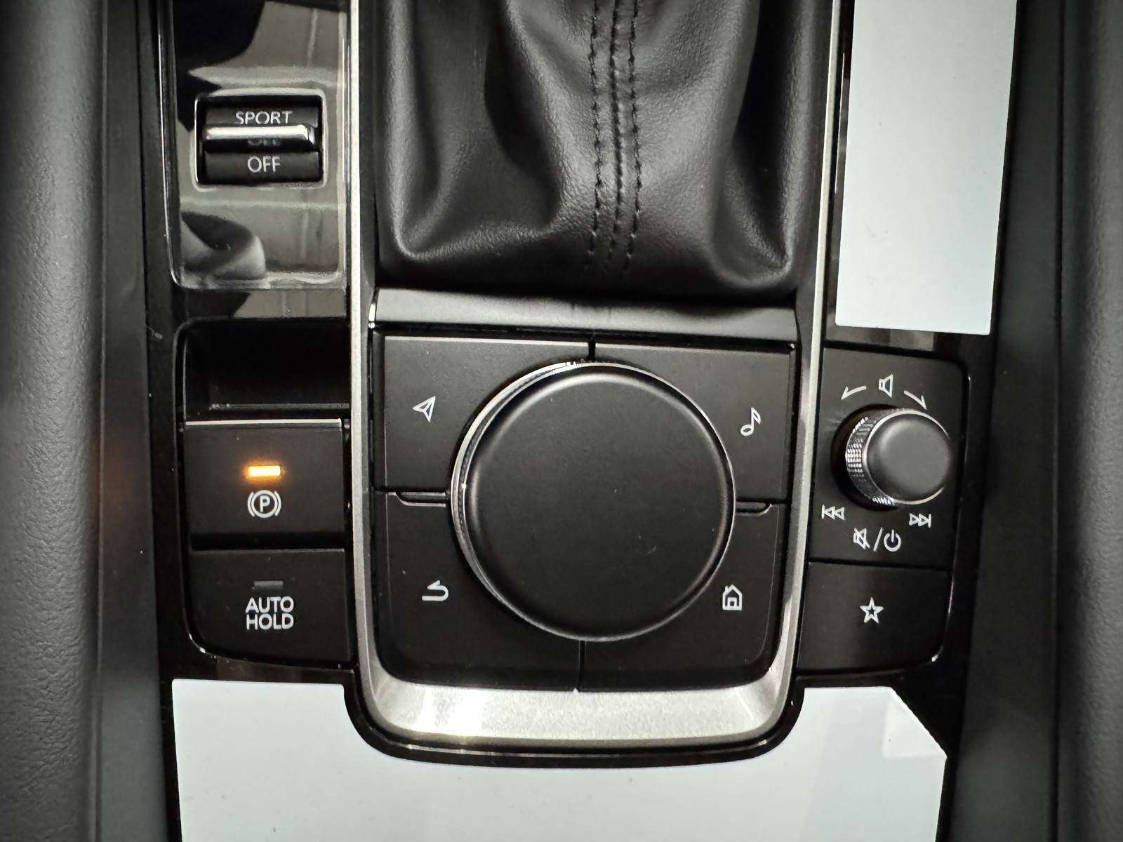 2025 Mazda Mazda3 Sedan 2.5 Select Sport photo 21