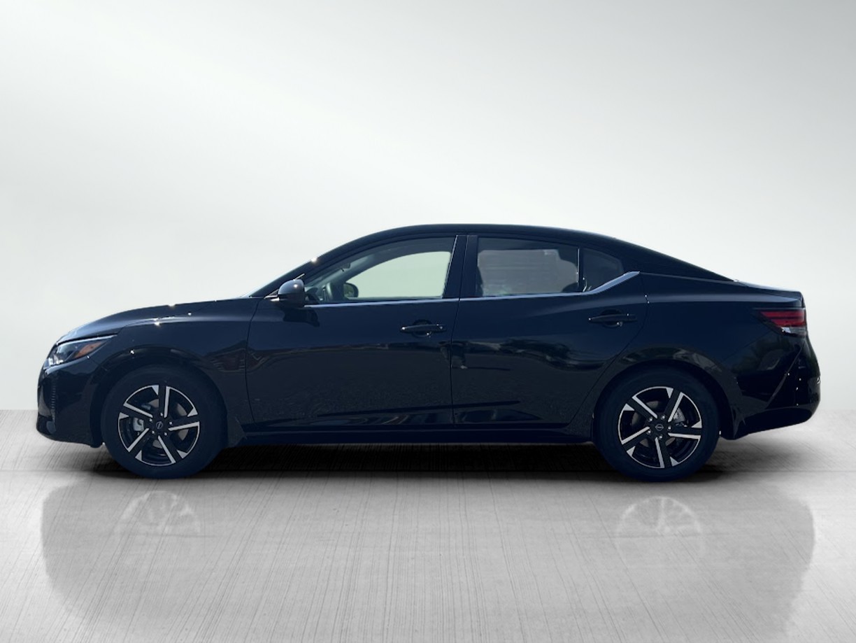 2025 Nissan Sentra SV photo 3