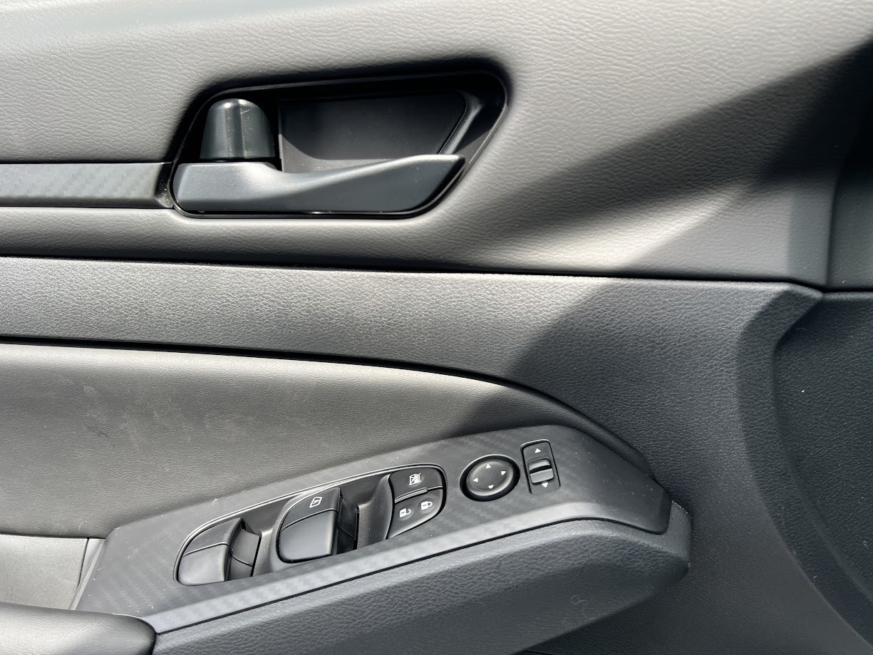 2025 Nissan Altima S photo 12