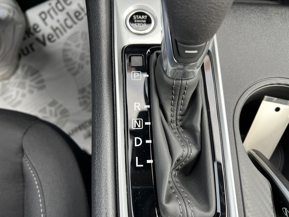 2025 Nissan Altima S photo 14