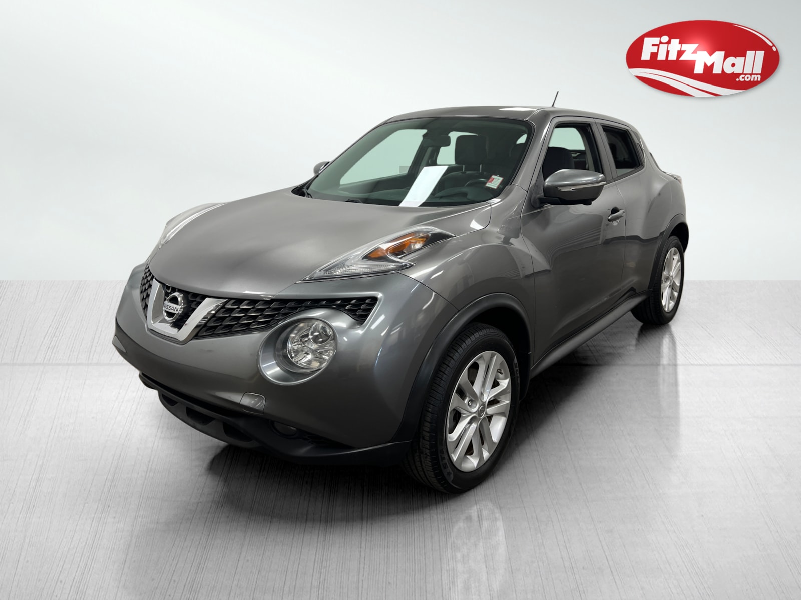 2015 Nissan Juke SL photo 2