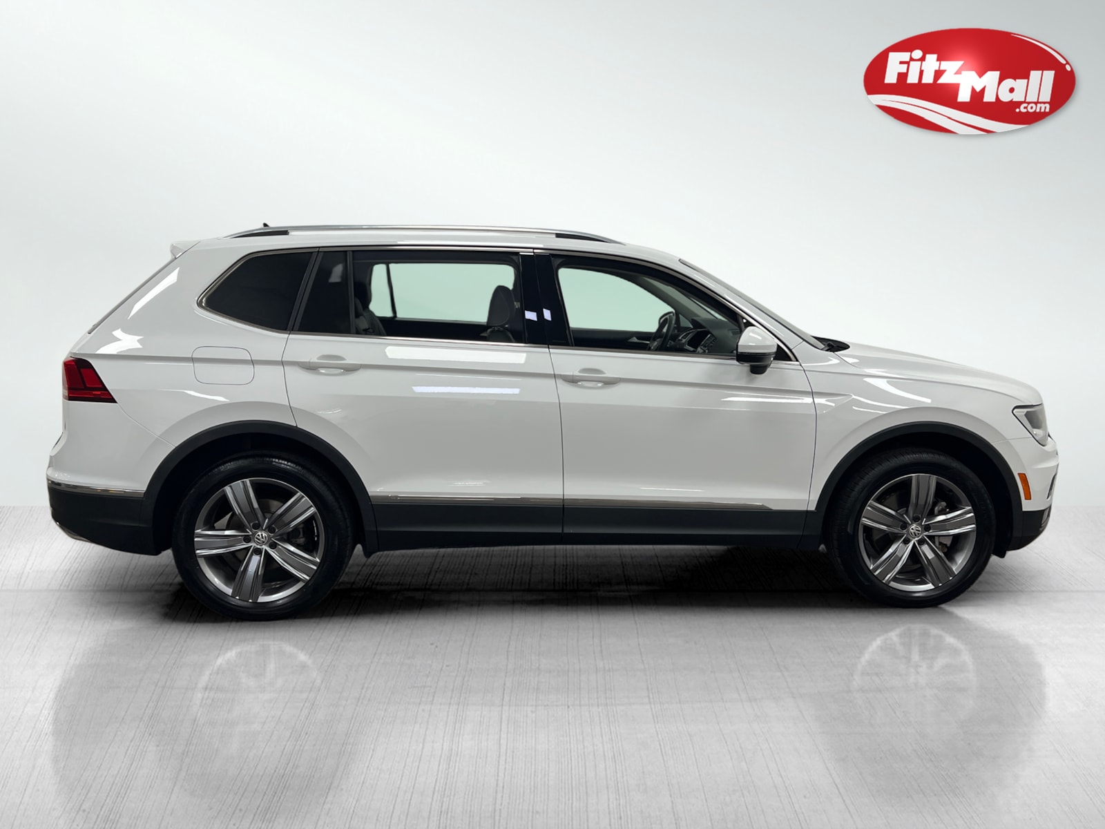 2021 Volkswagen Tiguan SEL photo 4