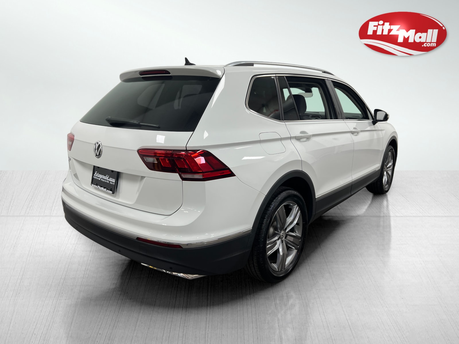 2021 Volkswagen Tiguan SEL photo 7