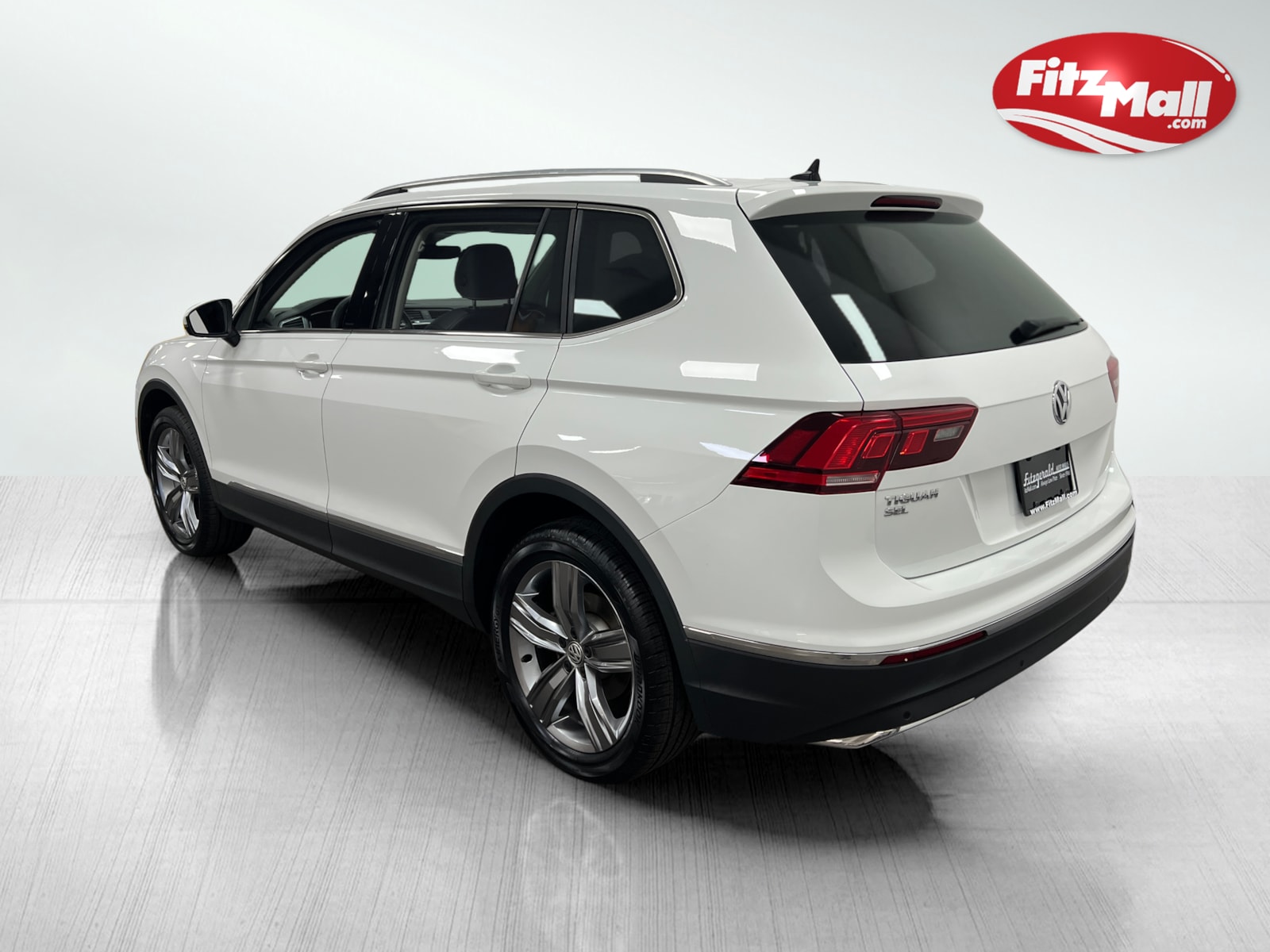 2021 Volkswagen Tiguan SEL photo 8