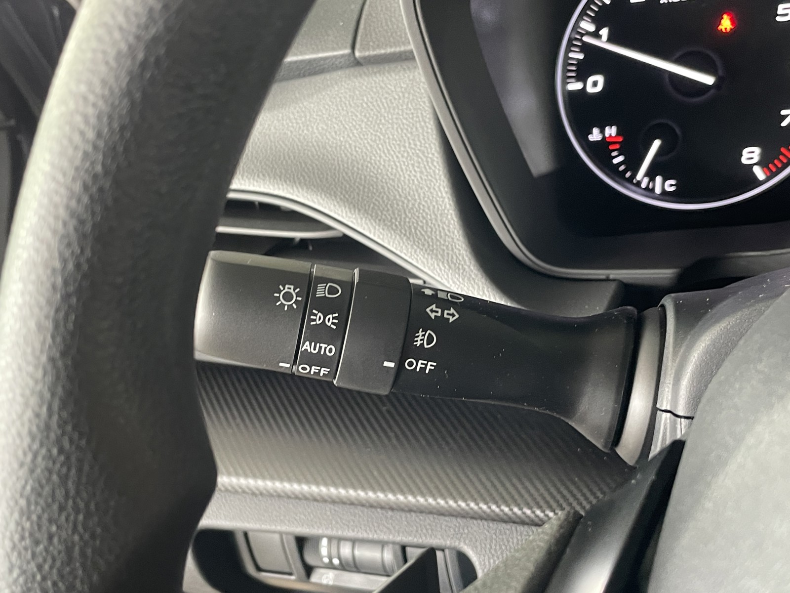 2025 Subaru Crosstrek Premium photo 14