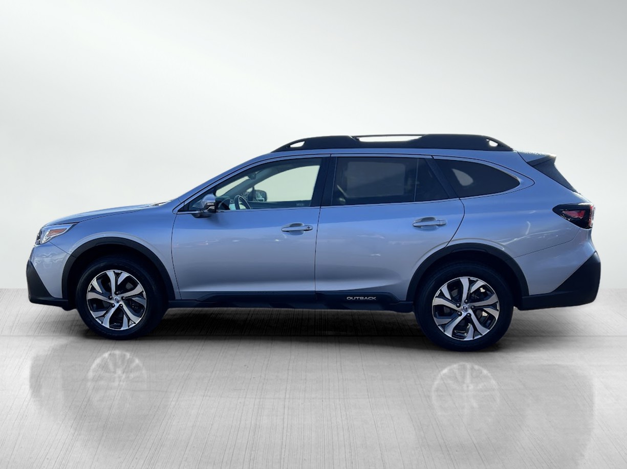 2022 Subaru Outback Limited photo 3