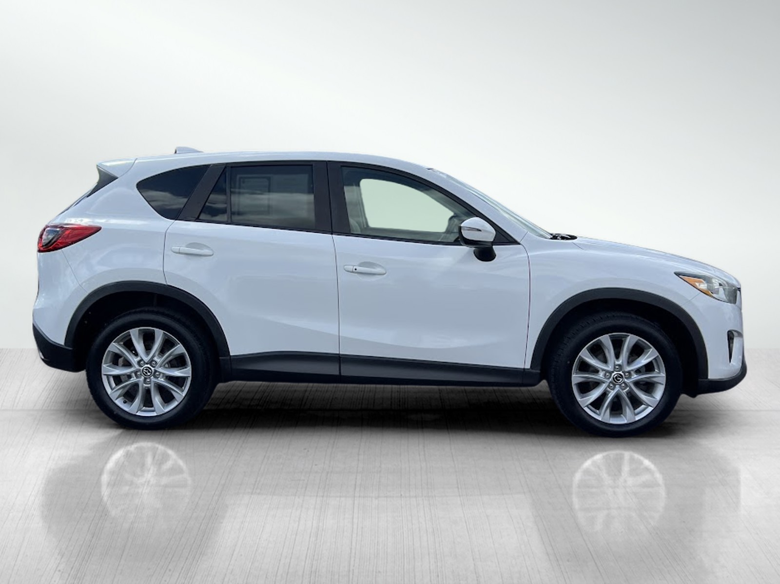 2015 Mazda CX-5 Grand Touring photo 4