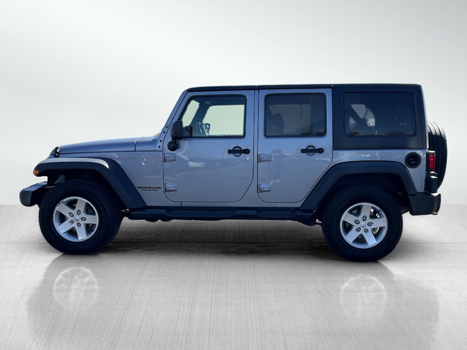 2016 Jeep Wrangler Unlimited Sport photo 3