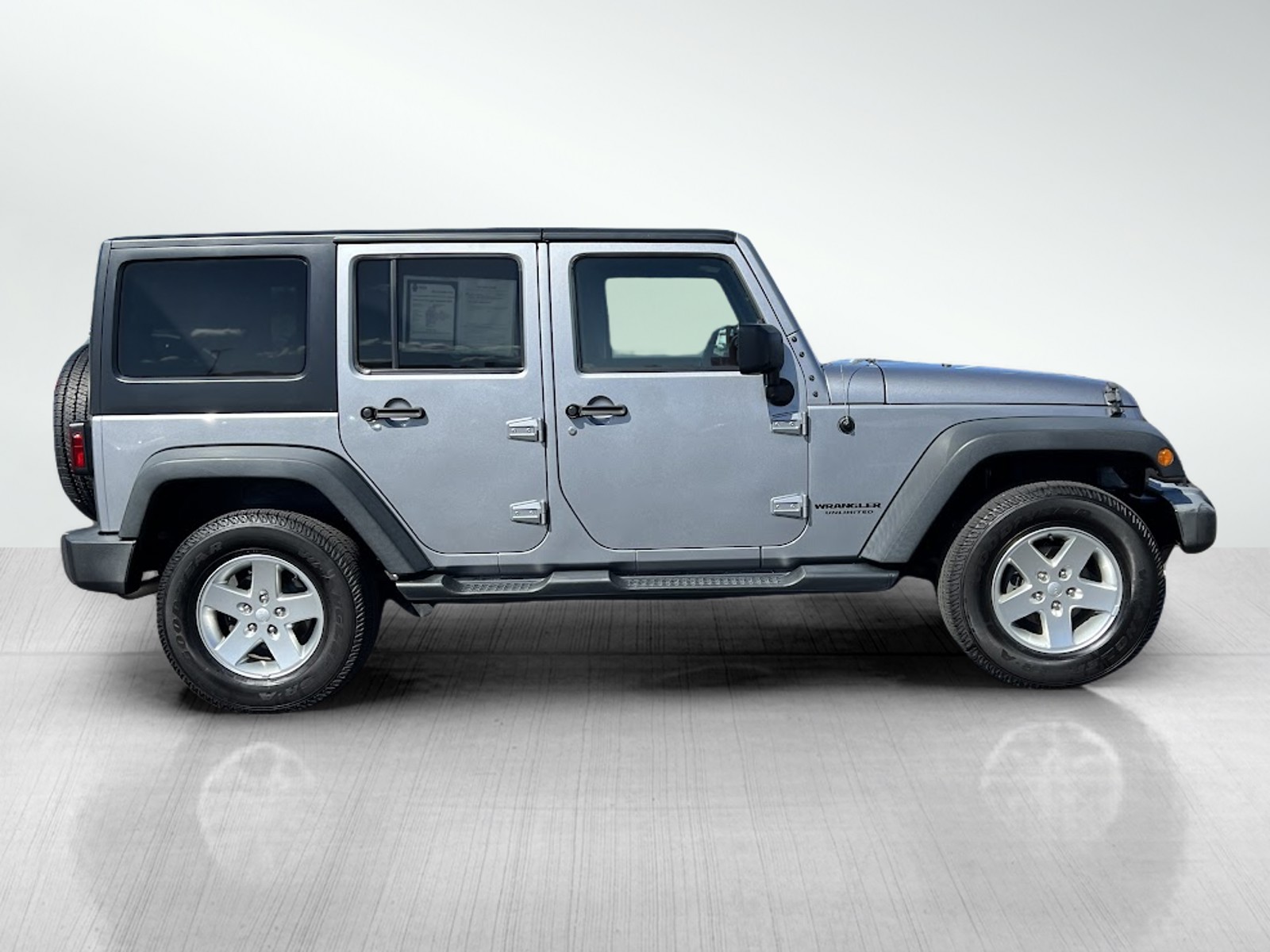 2016 Jeep Wrangler Unlimited Sport photo 4