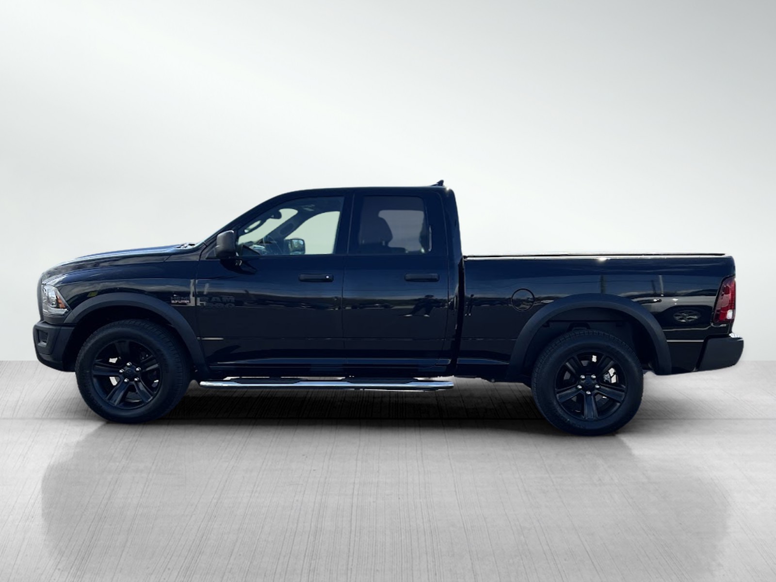 2021 Ram 1500 Classic Warlock photo 3
