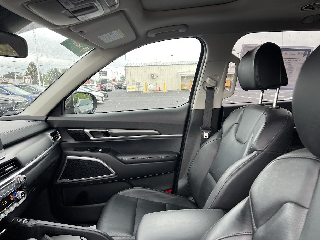 2022 Kia Telluride S photo 13