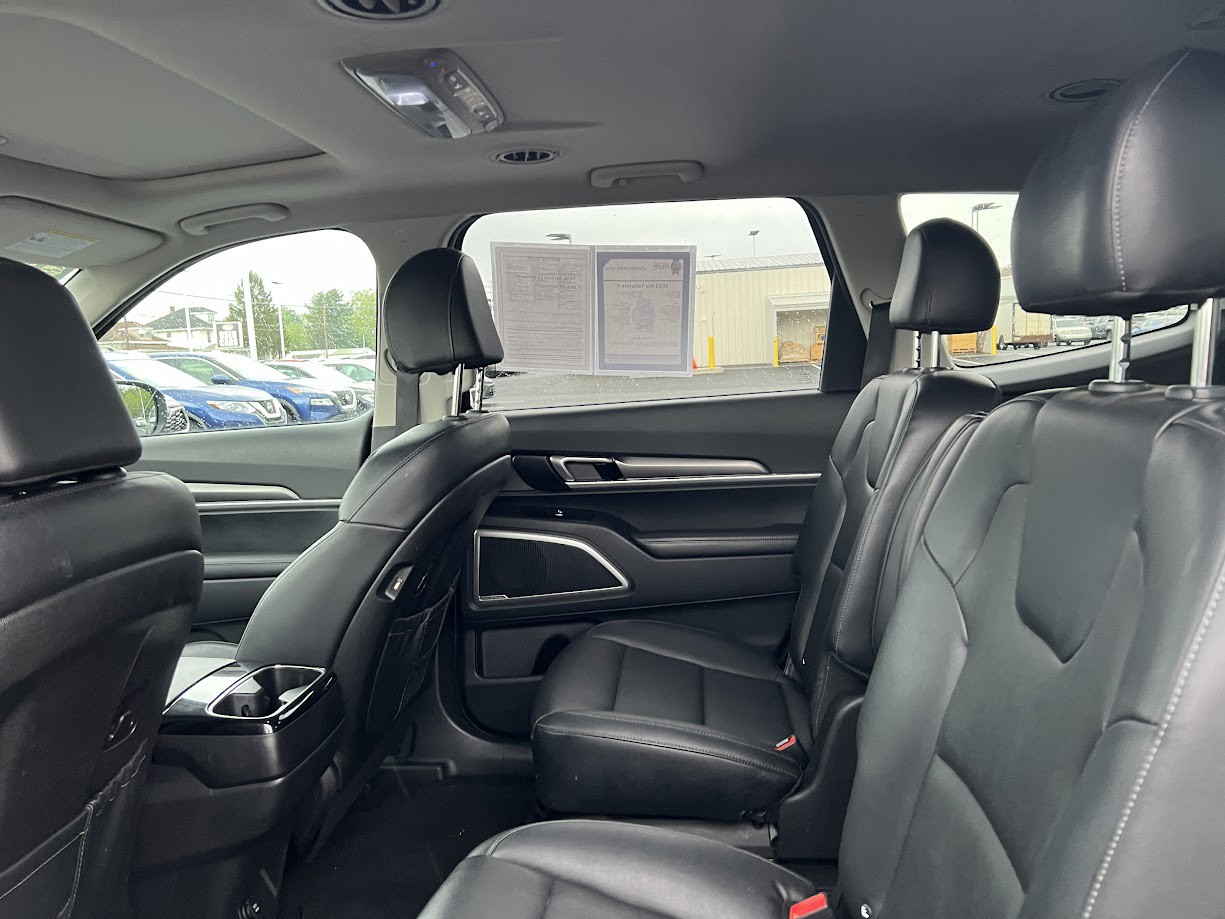 2022 Kia Telluride S photo 14