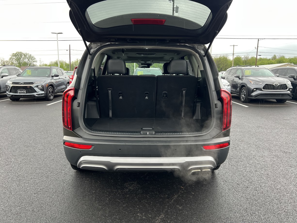 2022 Kia Telluride S photo 16