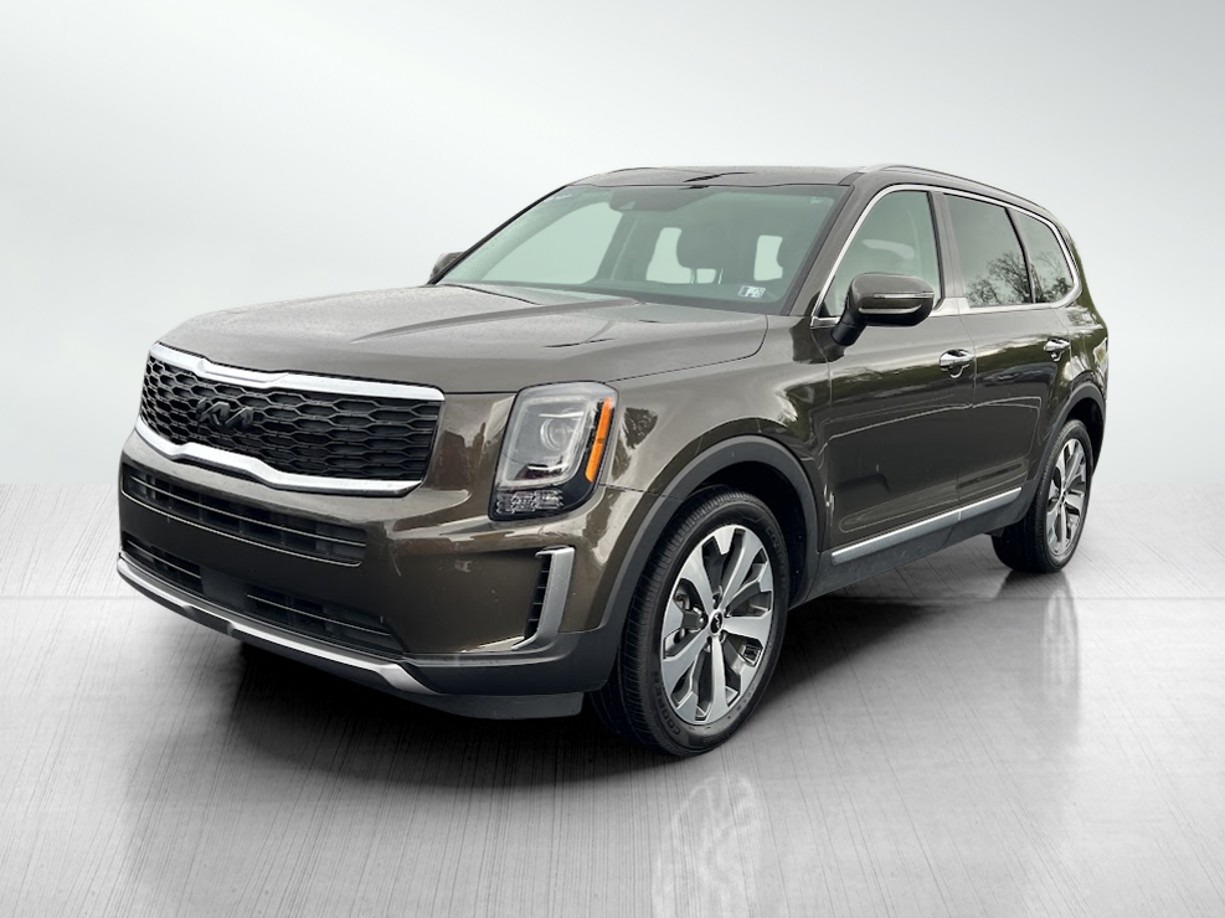 2022 Kia Telluride S photo 2