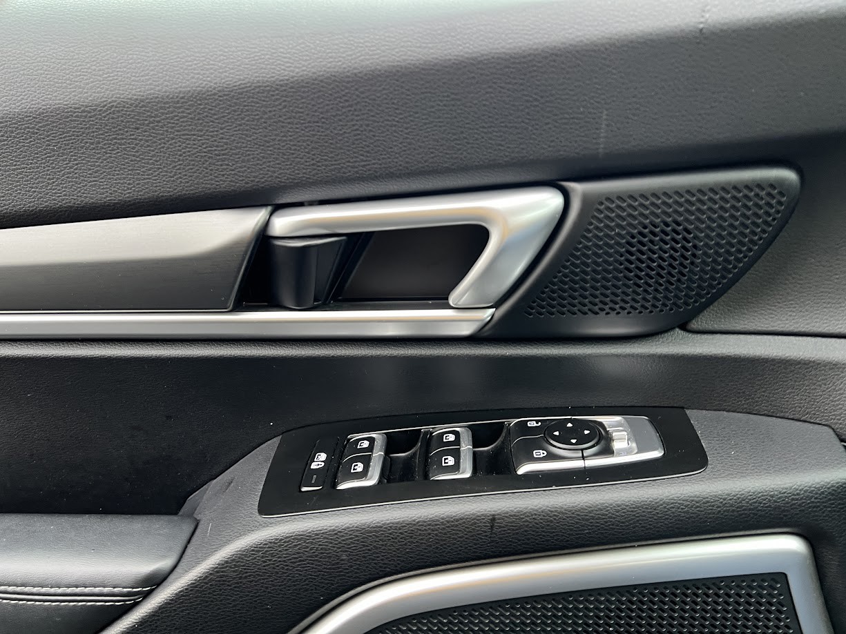 2022 Kia Telluride S photo 20