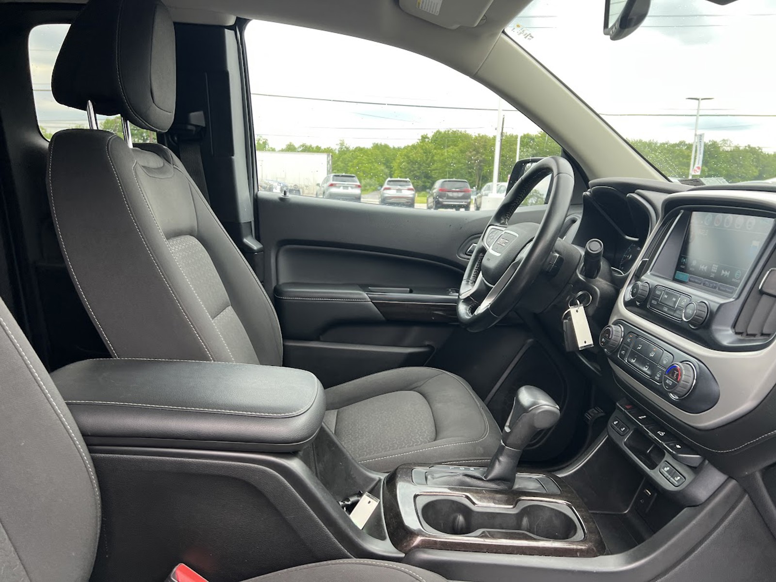 2018 Gmc Canyon SLE photo 16