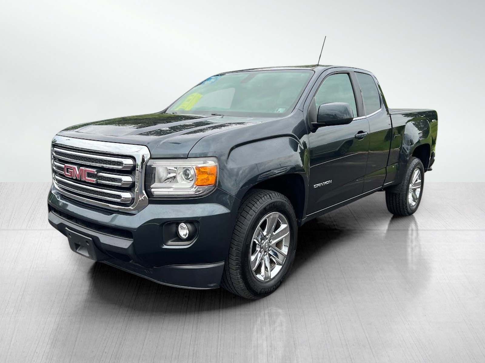 2018 Gmc Canyon SLE photo 2