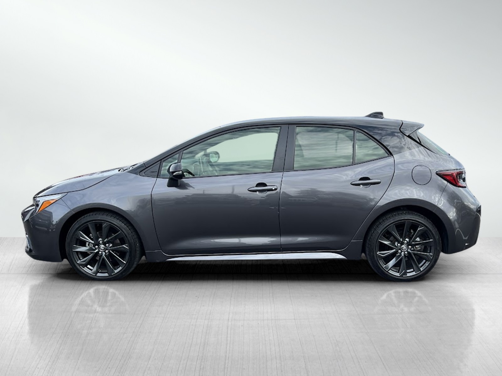 2023 Toyota Corolla XSE photo 3