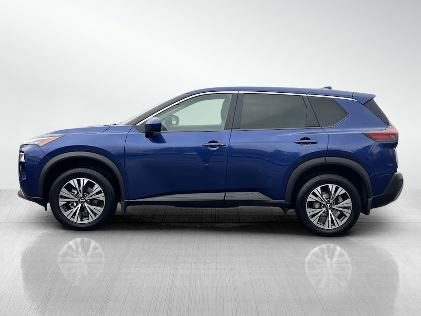 2023 Nissan Rogue SV photo 3
