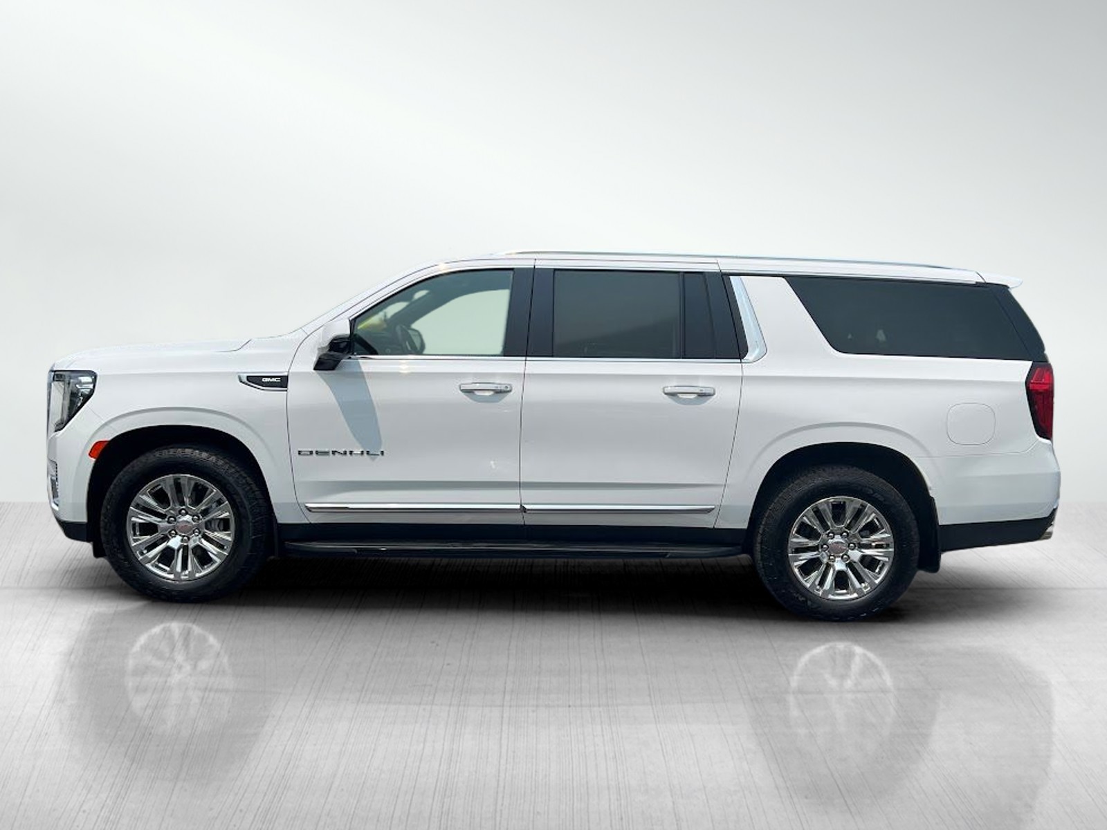 2022 Gmc Yukon XL Denali photo 3