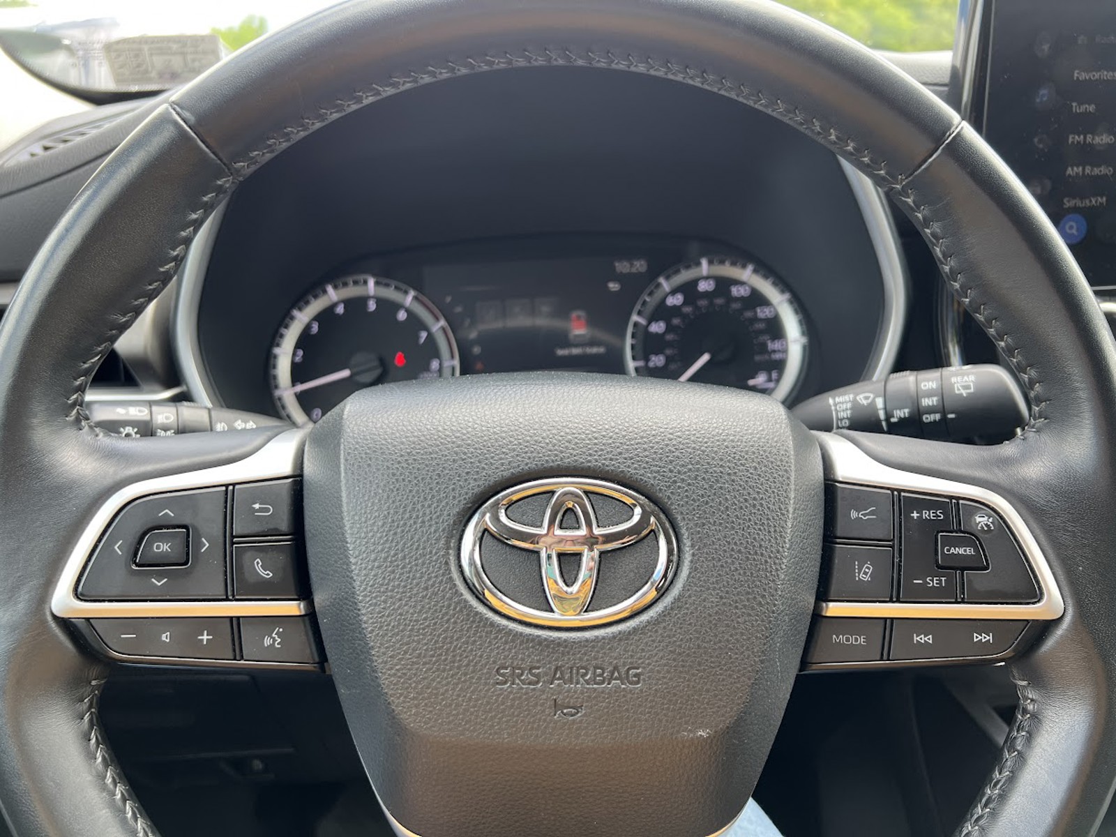 2023 Toyota Highlander XSE photo 19