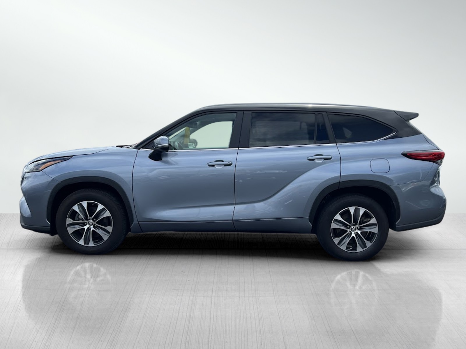 2023 Toyota Highlander XSE photo 3
