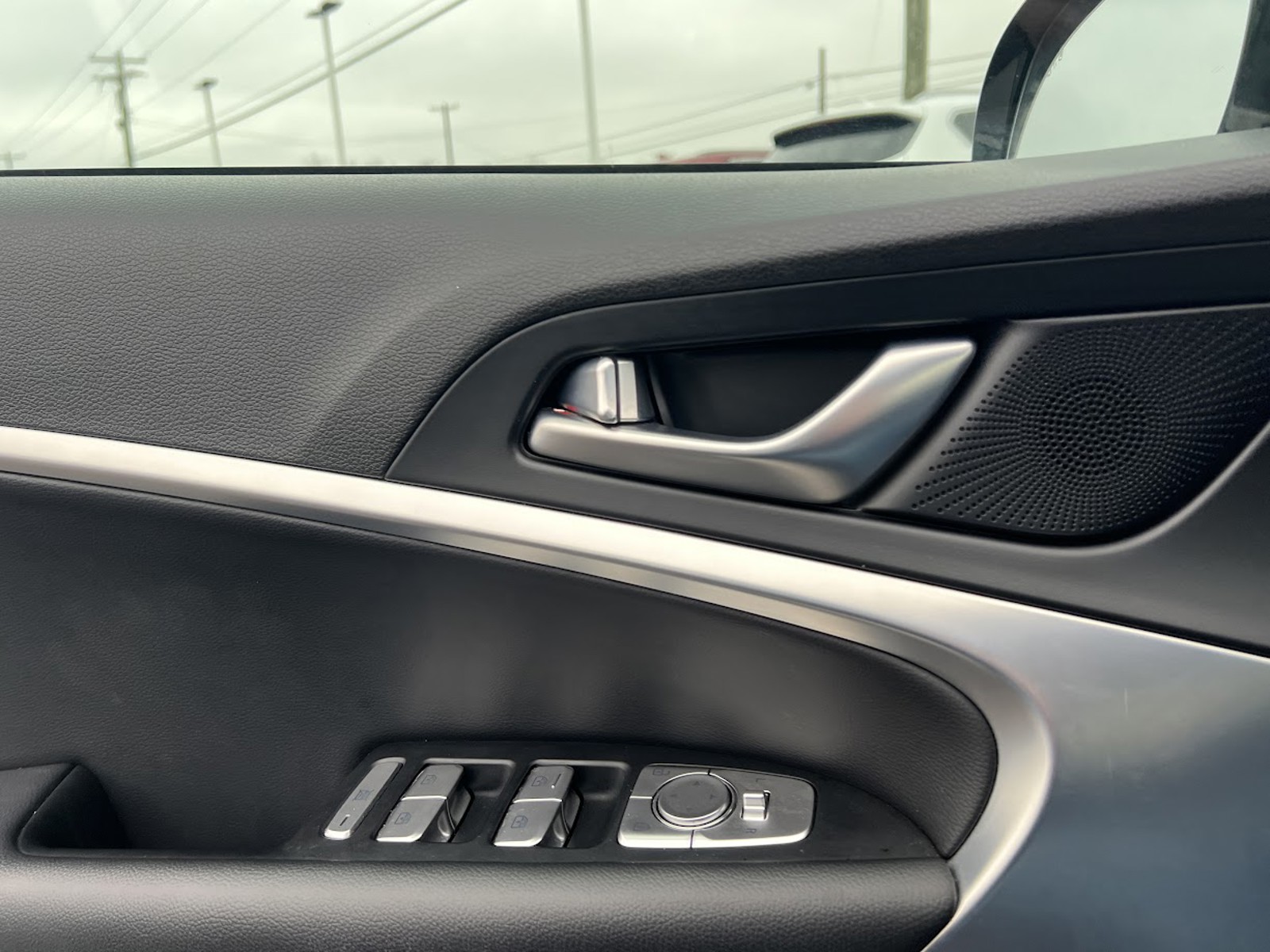 2023 Genesis G70 2.0T photo 18