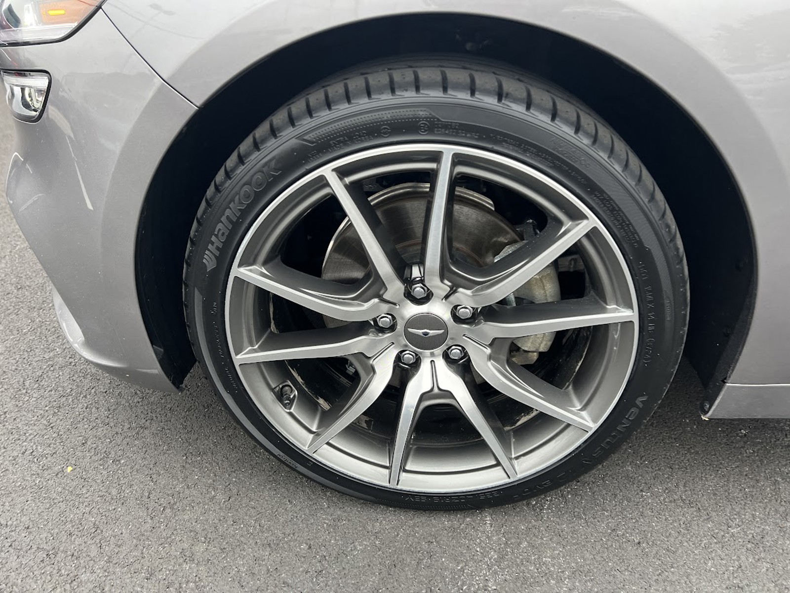 2023 Genesis G70 2.0T photo 9