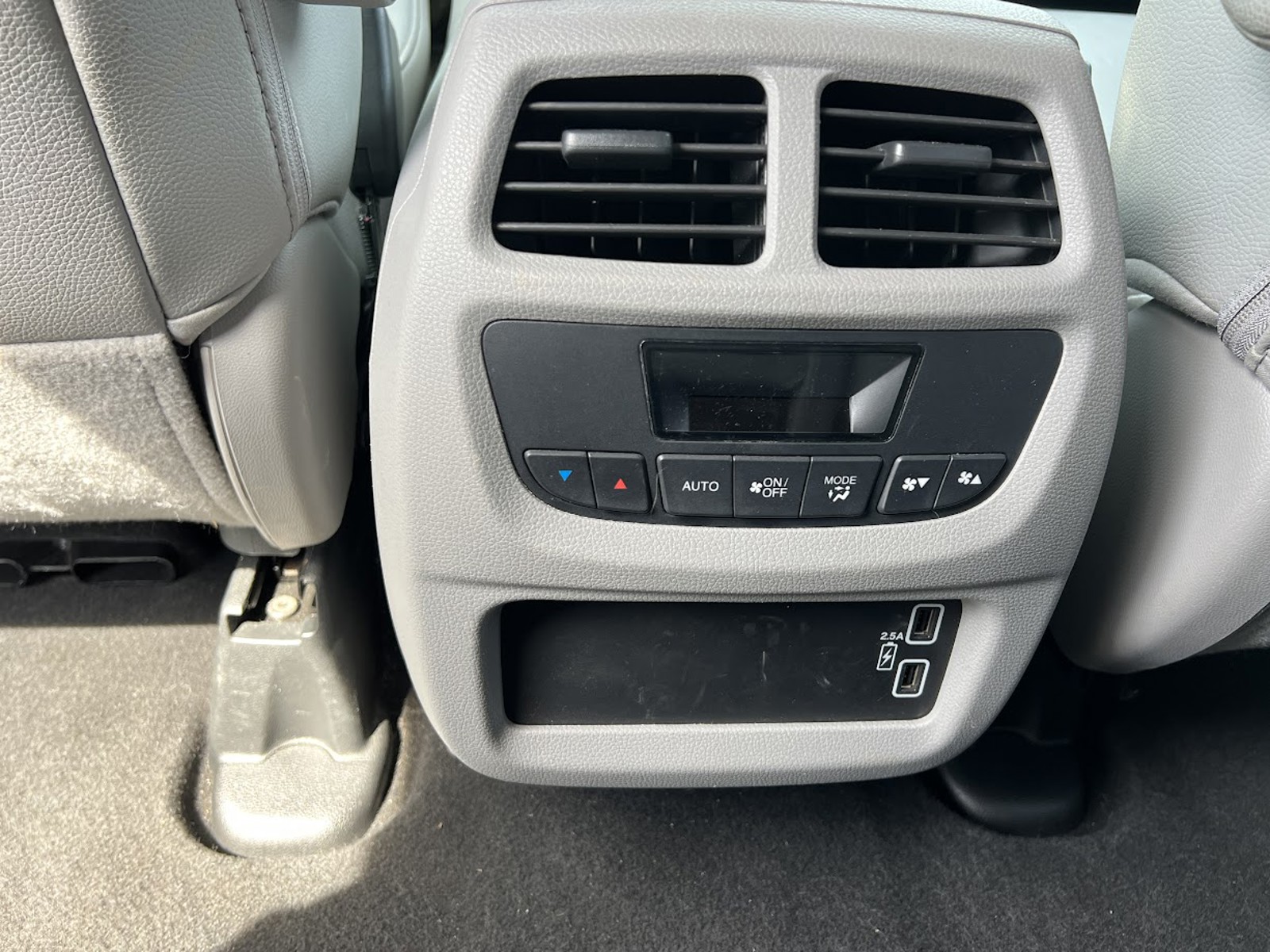 2021 Honda Pilot Special Edition photo 16