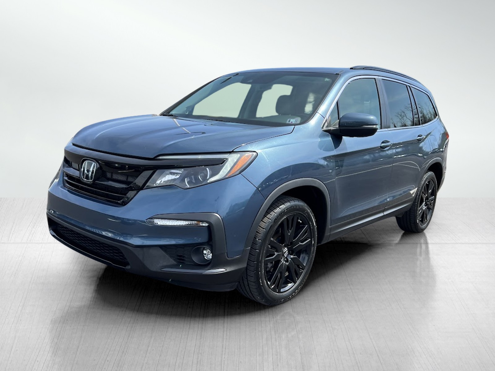 2021 Honda Pilot Special Edition photo 2