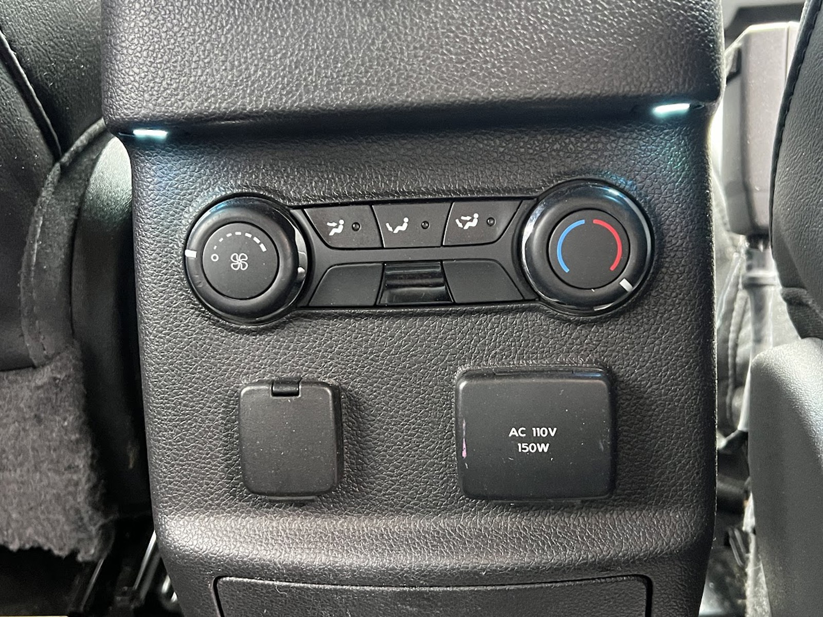 2013 Ford Explorer Limited photo 17
