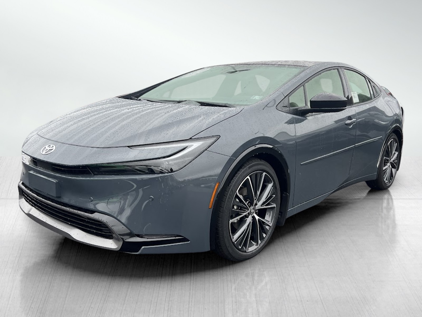 2025 Toyota Prius XLE photo 2