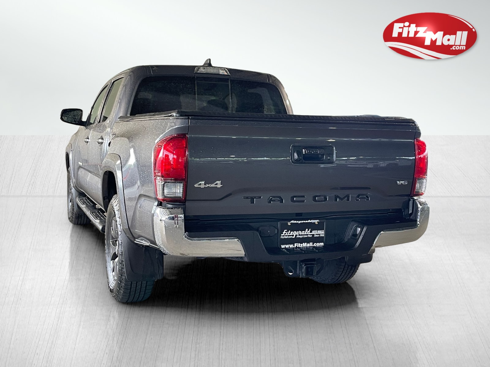 2022 Toyota Tacoma SR5 Double Cab photo 6