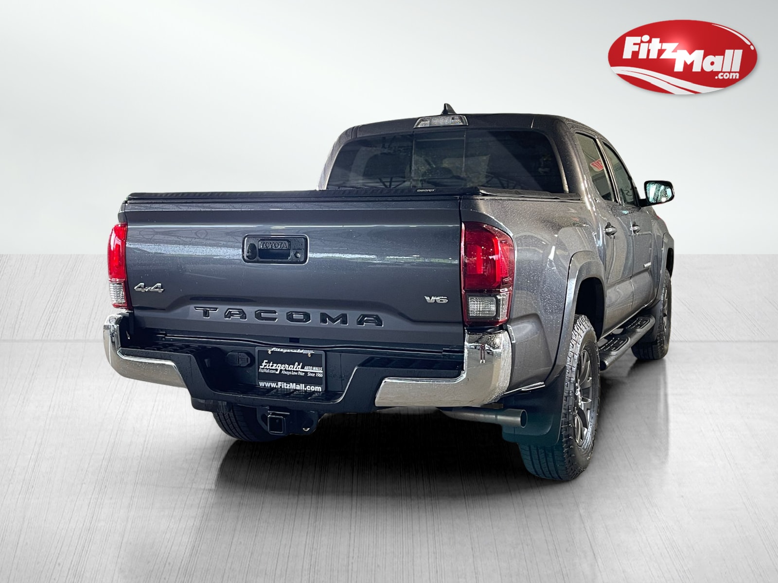 2022 Toyota Tacoma SR5 Double Cab photo 7